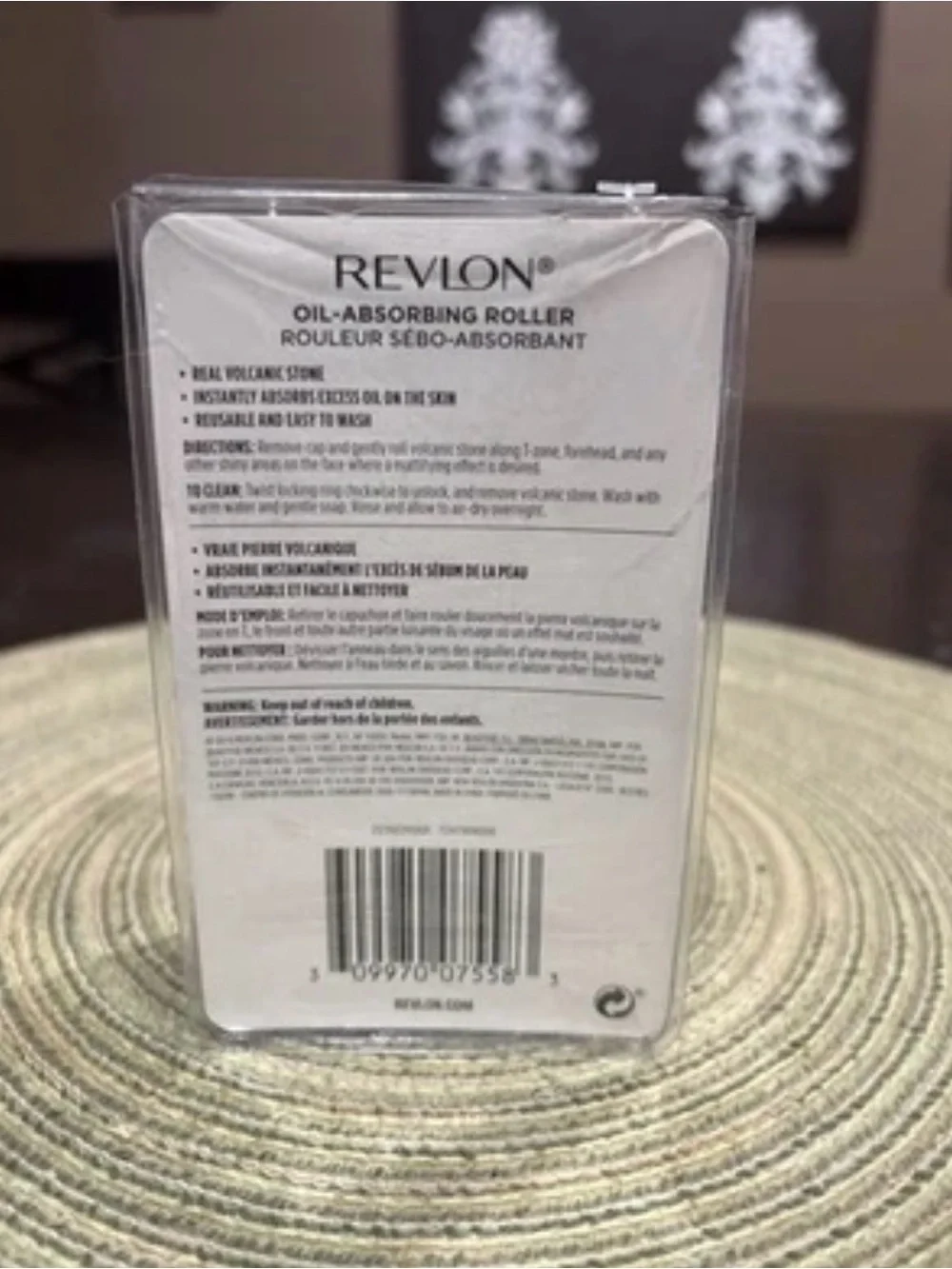 Revlon Oil-Absorbing Roller, Oil Control On The Go, Reusable - New